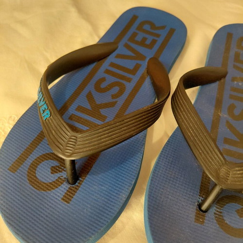 Quicksilver flip flops like new, sizes 37-38, blue