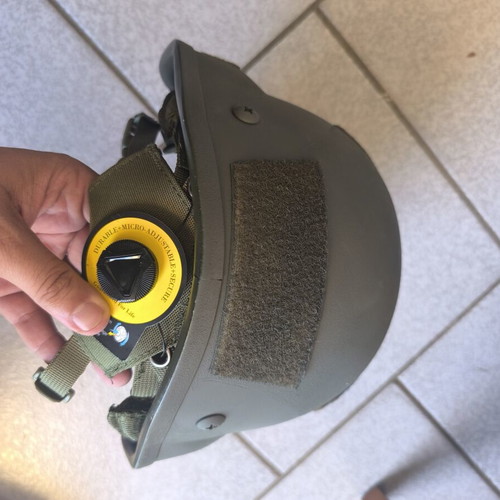 Airsoft plastic military helmet like new with new interior and BOA dialer