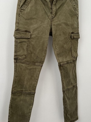 Cargo панталон маслинен H&M размер 38 като нов, тясна кройка