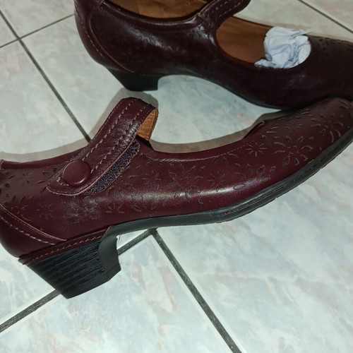 Leather American women's shoes new, size 42 EU
