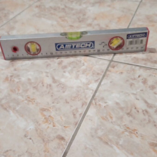 Aluminum level 30cm new with horizontal, vertical and 45° leveling