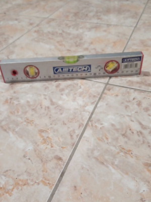 Aluminum level 30cm new with horizontal, vertical and 45° leveling