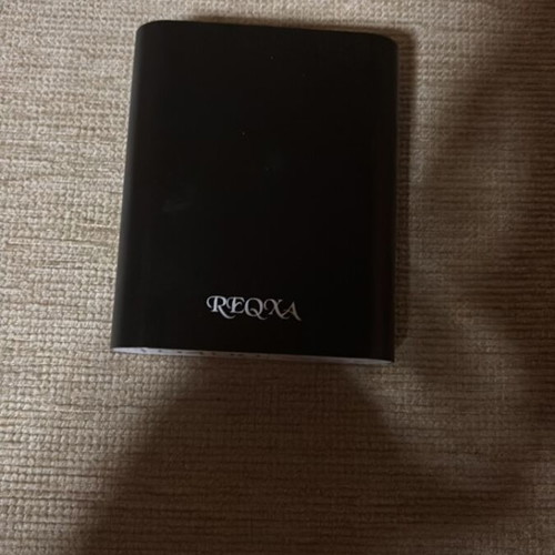 Power bank 10400mAh used with charging cable