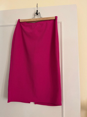 Shein pink skirt size L and XL like new