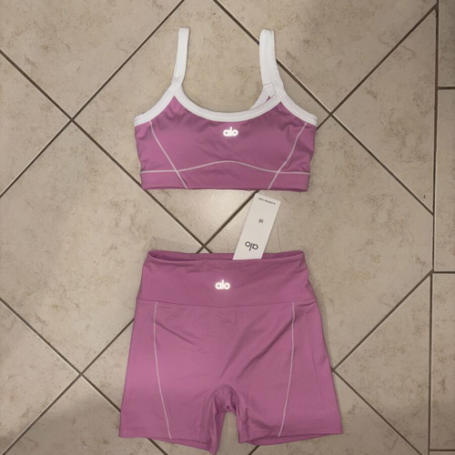 Alo yoga set pink new, size S