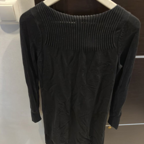 Gap black knitted dress like new with rib detail neckline