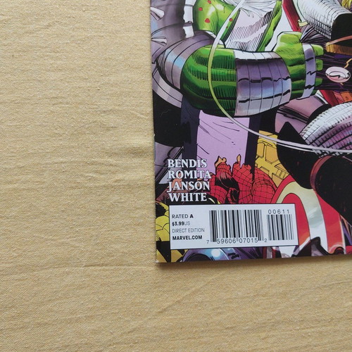 Avengers #6 like new, first appearance of Azari