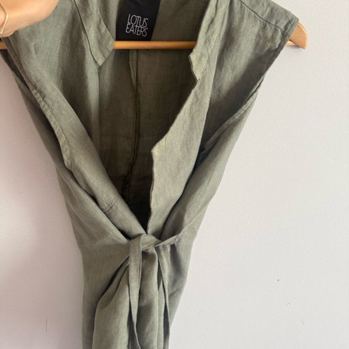 Lotus Eaters linen vest like new, green, size M