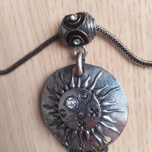 Women's pendant necklace metal with beads like new, silver
