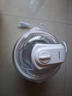 SilverCrest ice cream maker like new