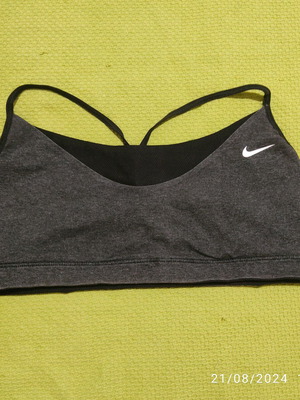 Nike Dri Fit sports bra XL like new, black and grey