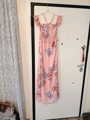 Women's dress like new, airy pink maxi with floral patterns