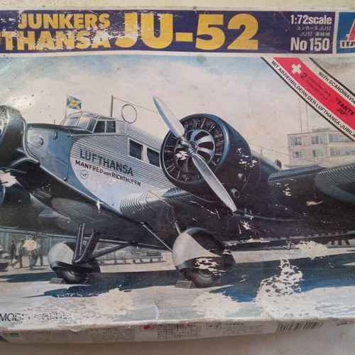 Junkers Ju-52 Lufthansa 1:72 Italeri 150 like new