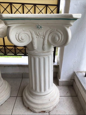 Clay columns used for table base