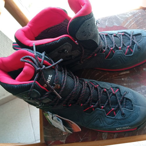 Meindl Tonale GTX men's hiking boots, black and red, size 45