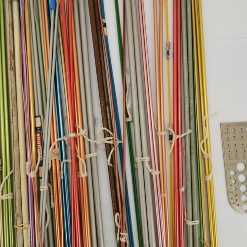 Knitting needles used 49 pairs with metal thickness gauge 1960