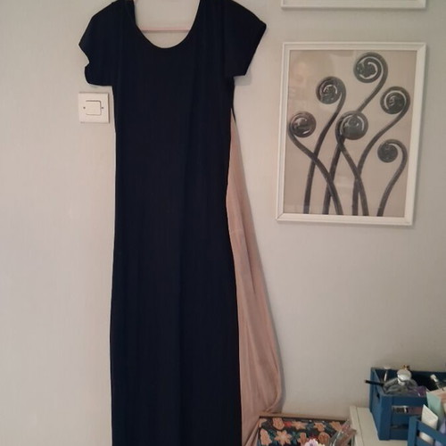 Petit Boutik elastic dress S/M like new, black and beige