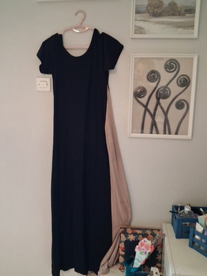 Petit Boutik elastic dress S/M like new, black and beige