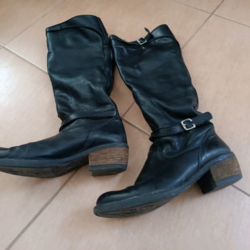 Black tall boots used with soft leather, size 38