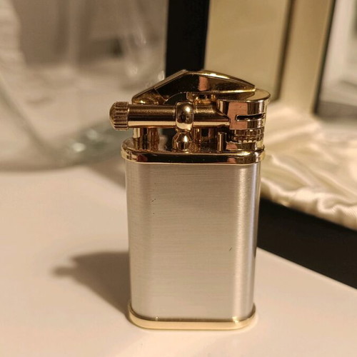 Ronson collectible lighter new with metallic two-tone body