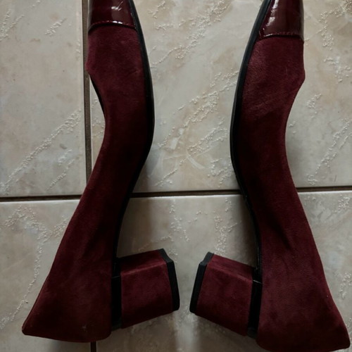 Shoes used with low square heel, size 39