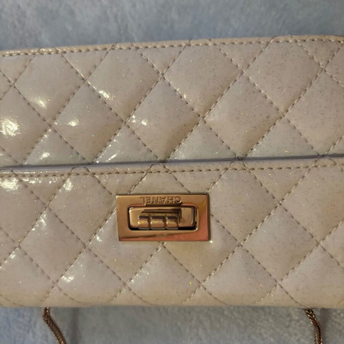 Chanel special edition handbag with multicolor glitter like new, mini size