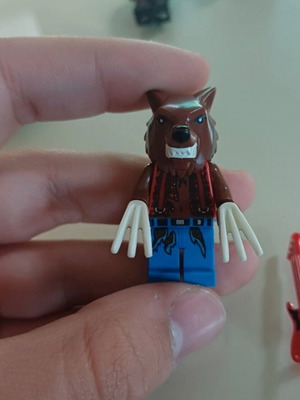 Lego Monster Fighters Werewolf like new, glowing in the dark figure