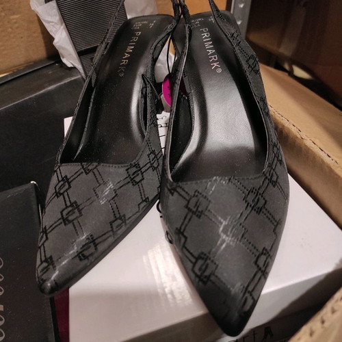 Slingback shoes with embroidery new, size 38, black