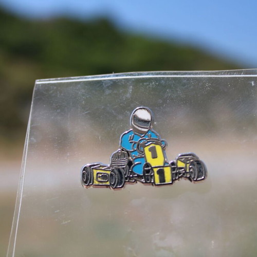 Pin Go-Kart 3cm x 2cm new