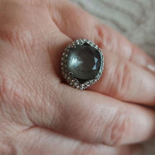 Swarovski women's ring silver like new, size 6-7