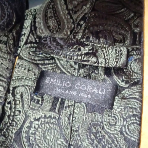 Silk tie, like new, black and green