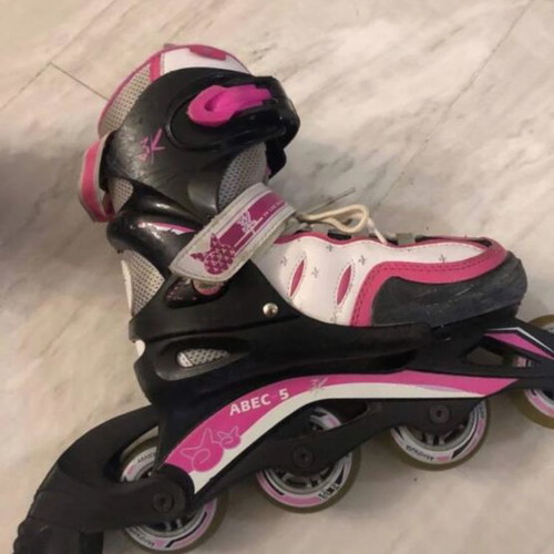 Roller Skate adjustable used size M (34-37) with protective gear