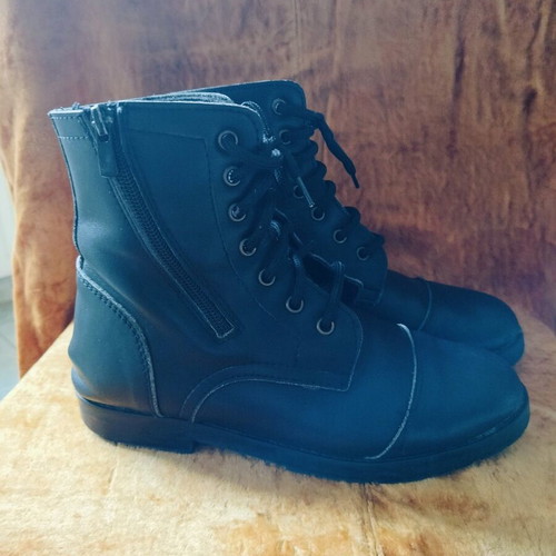 Pitbull leather ankle boots size 38 like new, black