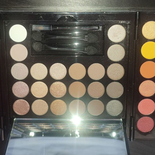 Sephora Palette new makeup with 148 colors and mirror