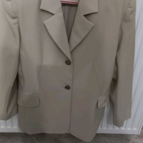 Women's beige jacket like new, size M