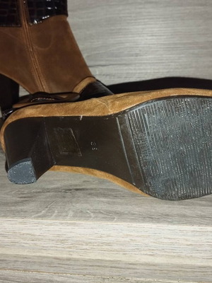 Booties like new, size 38