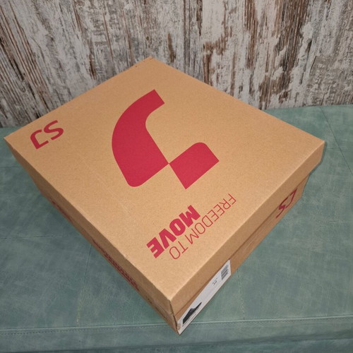 Sneaker boot new with fleece lining, removable sole, Safety Jogger