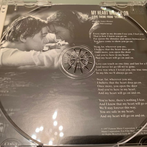 Titanic Soundtrack CD Album like new, 1997