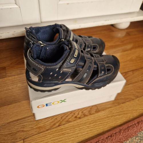 Geox sandals like new, boys size 28, navy blue and grey