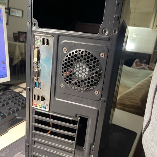Desktop computer case used with Asrock fm2A68m-DG3 motherboard