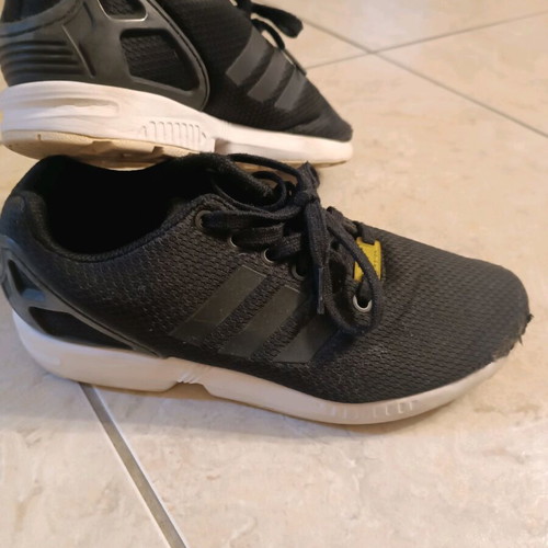 Adidas Torsion athletic shoes like new, black, size 38.5