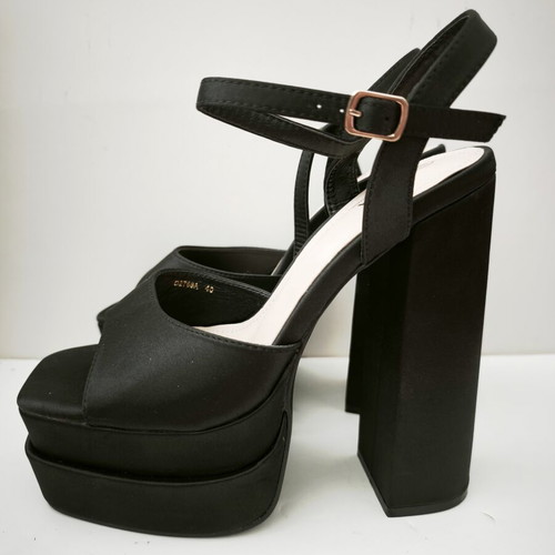 Satin platform sandals size 40 black Mia new