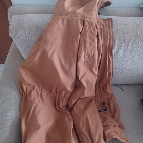Men's orange winter jacket size Large like new