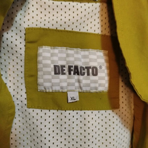 DeFacto windbreaker jacket like new, size XL