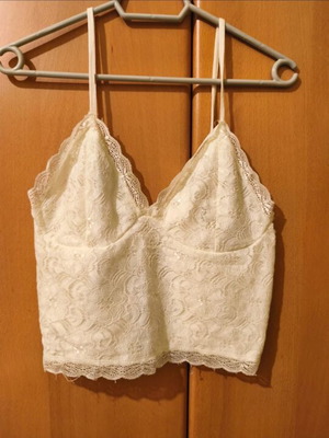 White top with lace texture like new, size S