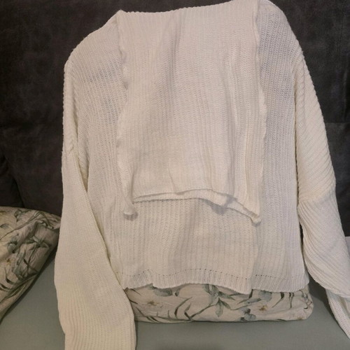Marmalady women's knitted turtleneck sweater like new, white