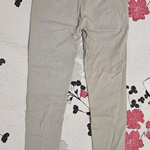 Set with Vest and High-Waisted Pants like new, elastic fabric, gray and beige