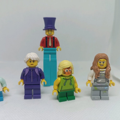 Lego set 6 figures like new, kids, grandma, stilt walker, makeup artist