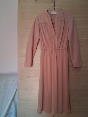 Pink onesie with velvet detail like new, sizes S/M
