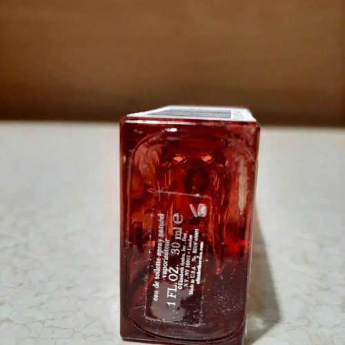 Red Door Aura Elizabeth Arden 30ml edt spray brand new